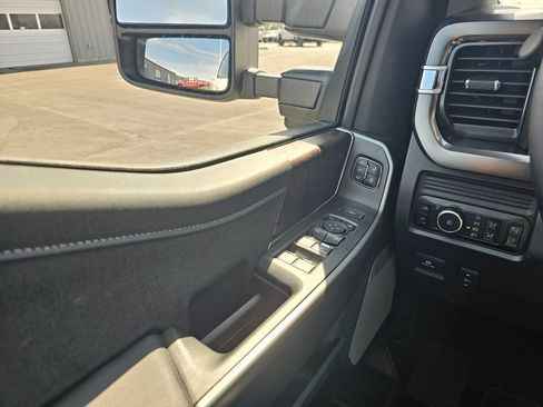 New 2025 Ford F350 Lariat w/ Lariat Ultimate Package image 32