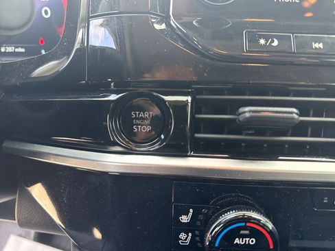 Certified 2025 Nissan Pathfinder Platinum image 19