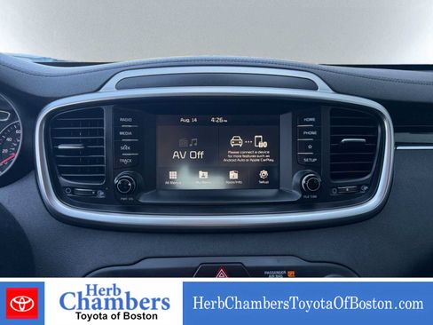 Used 2020 Kia Sorento LX w/ LX I4 Convenience Package AWD/4WD image 14