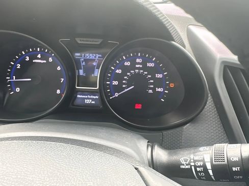 Used 2014 Hyundai Veloster Turbo FWD image 11
