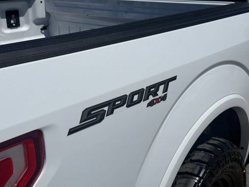 Used 2018 Ford F150 XLT w/ Equipment Group 302A Luxury AWD/4WD image 16