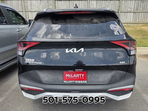 Used 2024 Kia Sportage EX AWD/4WD image 3