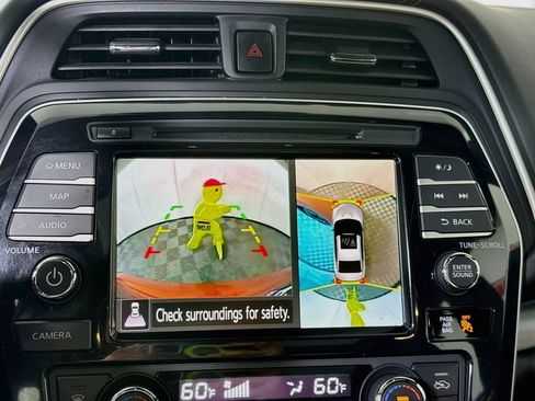 Used 2021 Nissan Maxima SR w/ Sport Mat Group FWD image 5