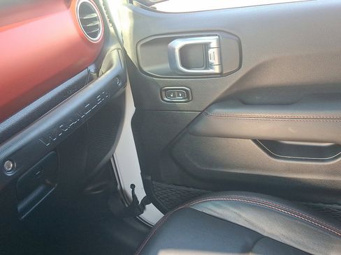 Used 2021 Jeep Wrangler Unlimited Rubicon image 29