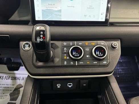 Used 2020 Land Rover Defender 110 SE AWD/4WD image 27