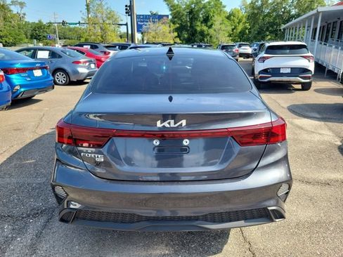Used 2023 Kia Forte LX FWD image 9