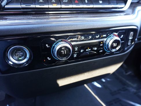 Used 2023 GMC Sierra 1500 Elevation image 18