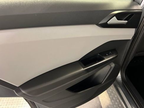 Used 2023 Volkswagen Atlas SE w/ Panoramic Sunroof Package image 17