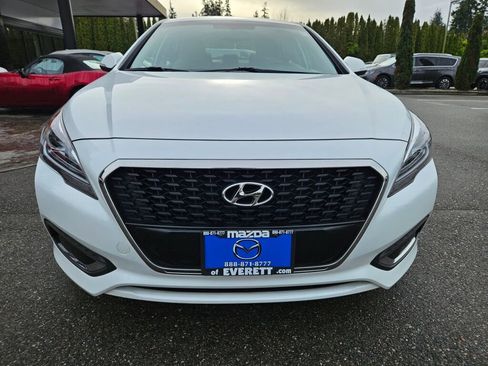 Used 2016 Hyundai Sonata SE image 2