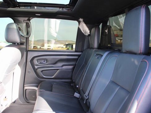 Used 2021 Nissan Titan PRO-4X w/ Pro-4x Convenience Package image 18
