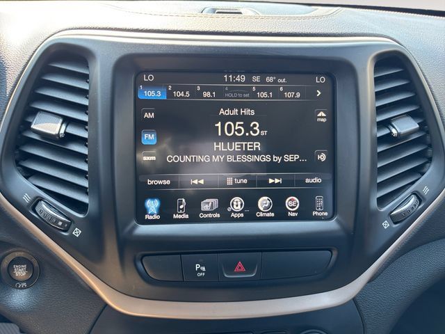Used 2018 Jeep Cherokee Limited AWD/4WD image 15