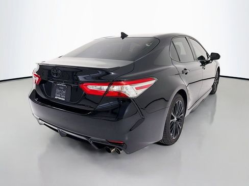 Used 2019 Toyota Camry SE image 7