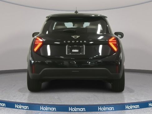 Certified 2025 MINI Cooper 2-Door Hardtop image 6