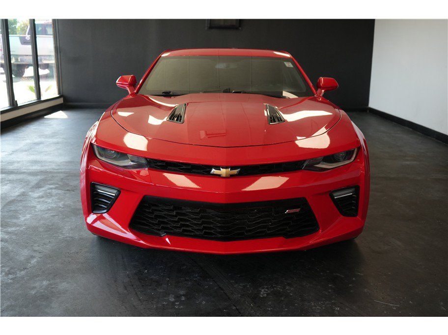 Used 2017 Chevrolet Camaro SS RWD image 2