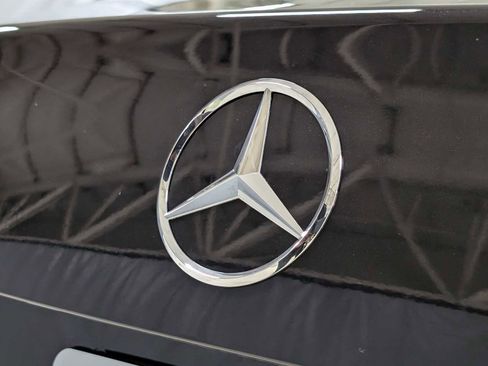 Used 2025 Mercedes-Benz C 300 4MATIC Sedan image 17