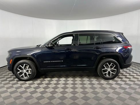 Used 2024 Jeep Grand Cherokee Limited w/ Luxury Tech Group II image 10