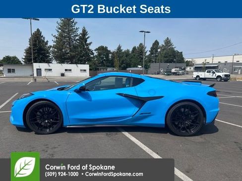Used 2024 Chevrolet Corvette Z06 RWD image 9