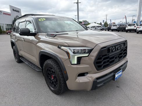 Used 2025 Toyota Sequoia TRD Pro w/ Tow Technology Package AWD/4WD image 3