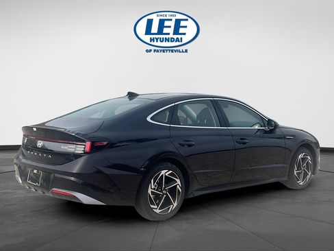 New 2026 Hyundai Sonata SEL FWD image 7