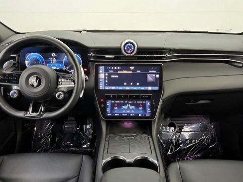 Used 2023 Maserati Grecale GT AWD/4WD image 21