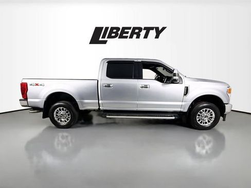 Certified 2022 Ford F250 Lariat w/ Chrome Package image 8
