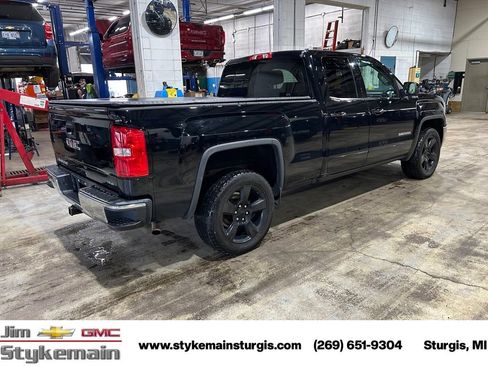 Used 2017 GMC Sierra 1500 SLE AWD/4WD image 9