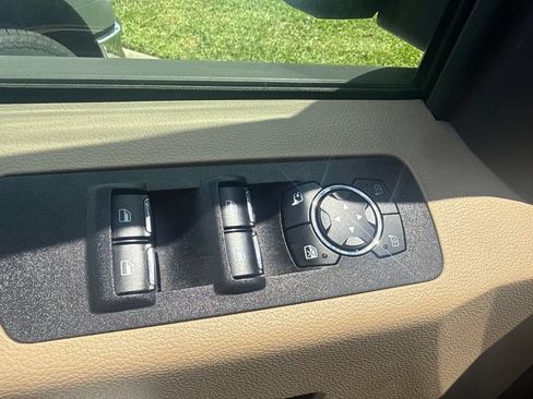 Used 2019 Ford F150 Lariat w/ Trailer Tow Package RWD image 11