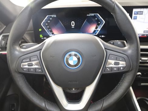 Used 2023 BMW i4 eDrive35 w/ Premium Package RWD image 41