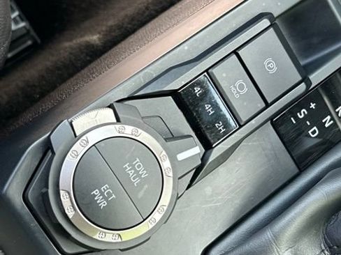 Certified 2024 Toyota Tacoma SR5 AWD/4WD image 61