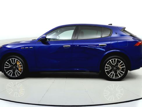 Used 2023 Maserati Grecale Modena AWD/4WD image 4