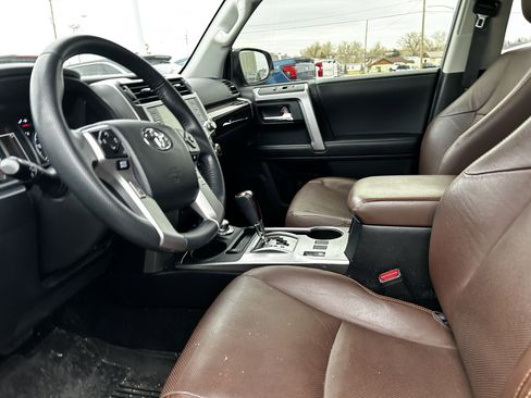 Used 2020 Toyota 4Runner Limited image 9
