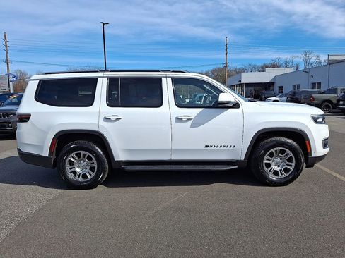 Certified 2022 Jeep Wagoneer Series I image 7