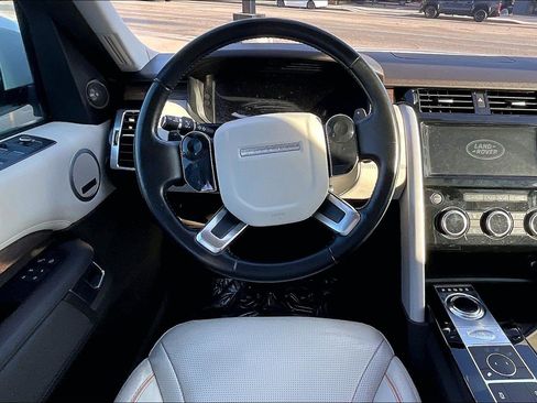 Used 2019 Land Rover Discovery HSE AWD/4WD image 5