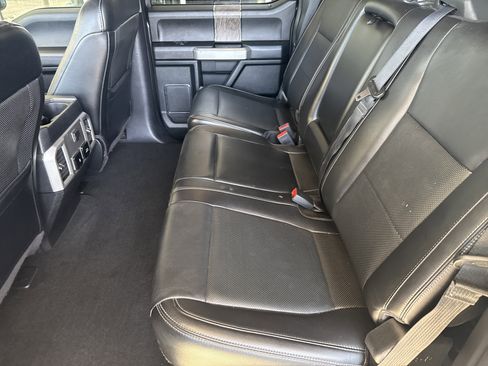 Used 2019 Ford F250 Lariat w/ Lariat Ultimate Package AWD/4WD image 12