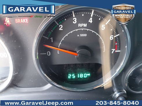 Used 2017 Jeep Wrangler Unlimited Rubicon w/ Cold Weather Group image 9