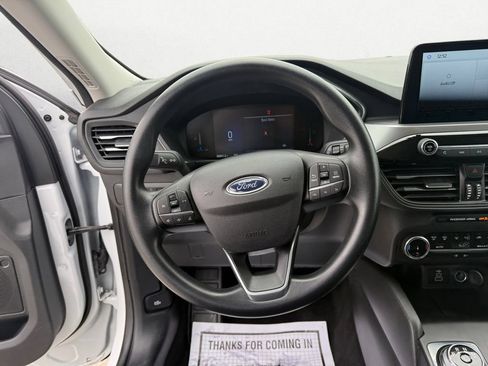 Used 2025 Ford Escape Active AWD/4WD image 12