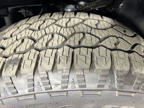 Used 2025 Ford F150 XLT w/ Equipment Group 302A MID image 9