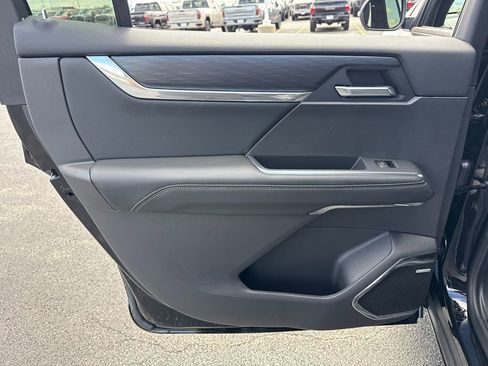 New 2026 GMC Acadia Elevation AWD/4WD image 31