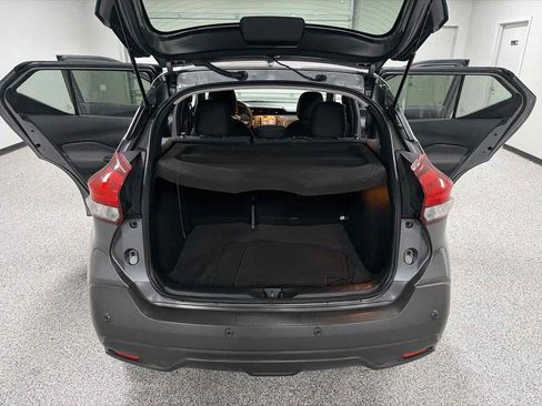 Used 2020 Nissan Kicks SV FWD image 22