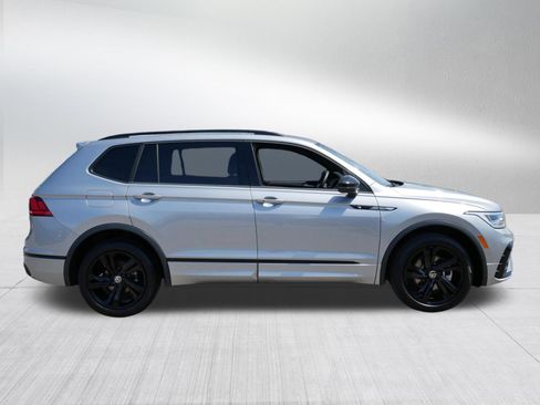 Certified 2023 Volkswagen Tiguan SE R-Line AWD/4WD image 8