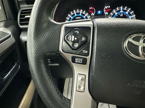 Used 2019 Toyota 4Runner SR5 Premium w/ Wilderness Package image 26