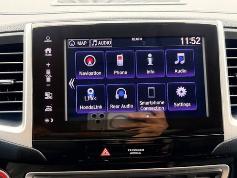 Used 2017 Honda Pilot Elite image 42