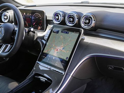 Used 2024 Mercedes-Benz CLE 300 4MATIC Coupe image 13