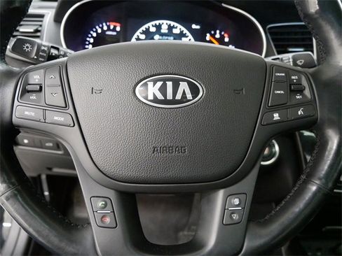 Used 2014 Kia Cadenza Premium w/ Technology Package image 17