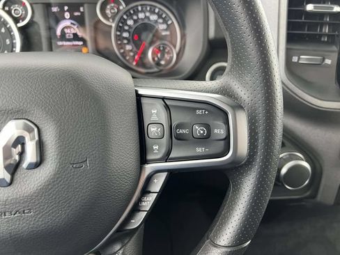 New 2026 RAM 1500 Express AWD/4WD image 17