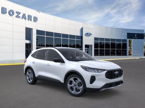New 2025 Ford Escape ST-Line w/ Equipment Group 301A FWD image 9