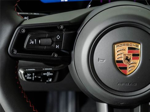 New 2026 Porsche Macan 4S Electric AWD/4WD image 10