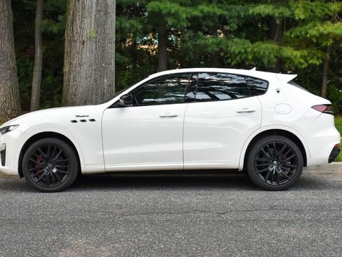 Used 2023 Maserati Levante Modena AWD/4WD image 5