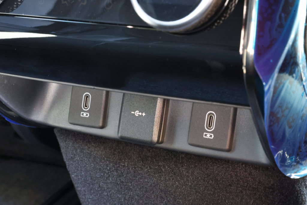 New 2027 Land Rover Range Rover Sport SE AWD/4WD image 28