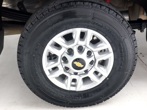 Used 2021 Chevrolet Silverado 2500 LT w/ Convenience Package AWD/4WD image 29